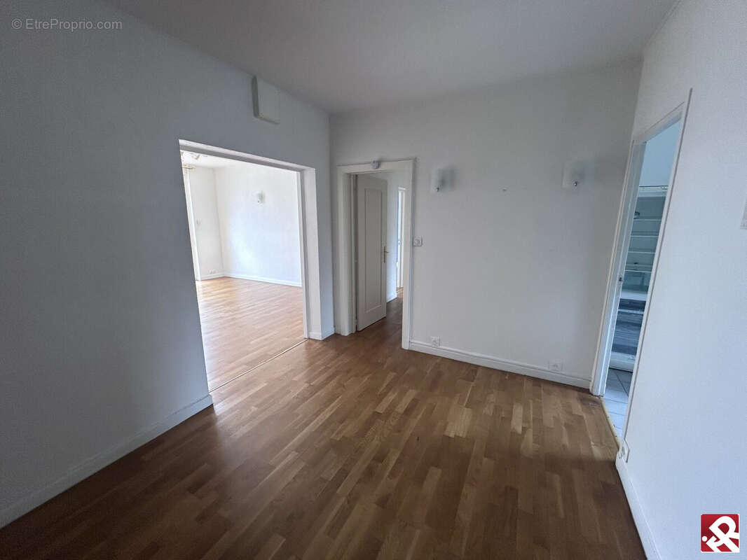 Appartement 75 m² à Limoges  - photo 5