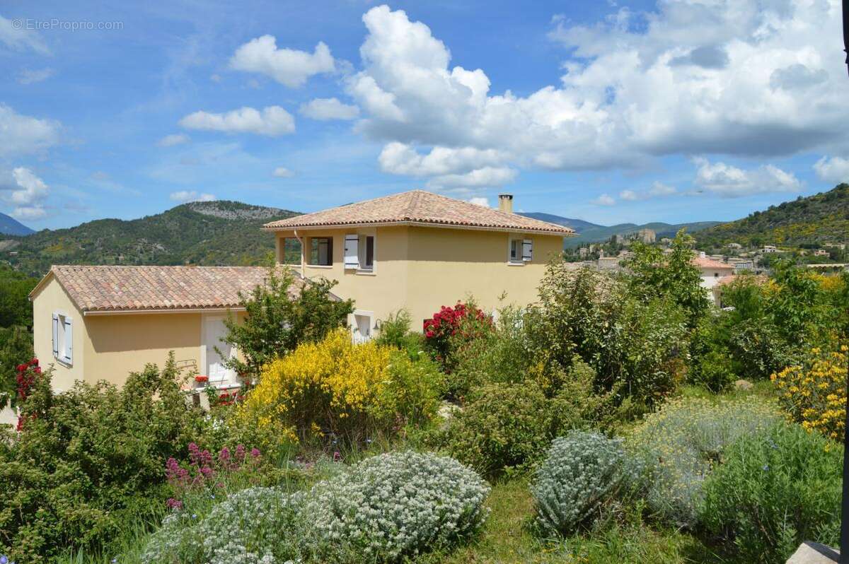 Maison à MONTBRUN-LES-BAINS