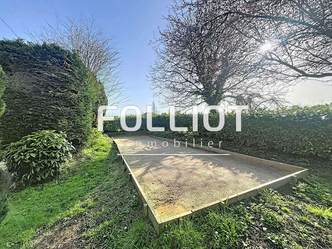 Maison à LINGREVILLE