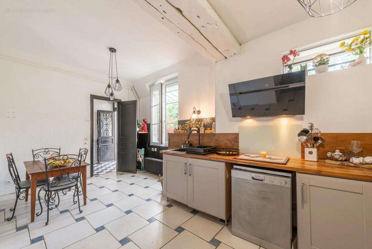 Maison à FAREMOUTIERS