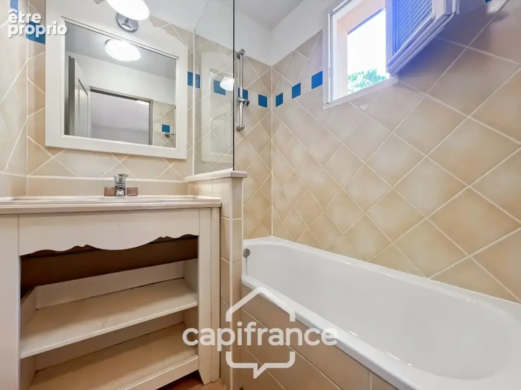 Charmant Bastidon dans le Domaine du Golf de Pont Royal, 45 m2 habitable, ravalé, avec jardin privatif, élevé d'un étage, 2 cham - photo 29