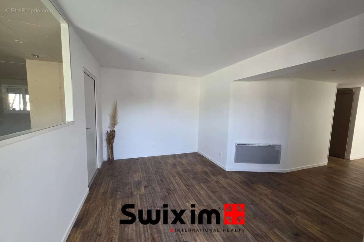 Maison à SAINT-SEURIN-DE-CADOURNE