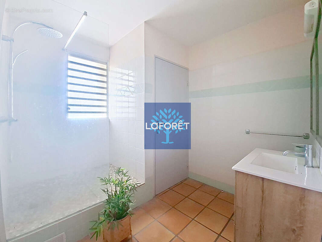 Maison à CASE-PILOTE