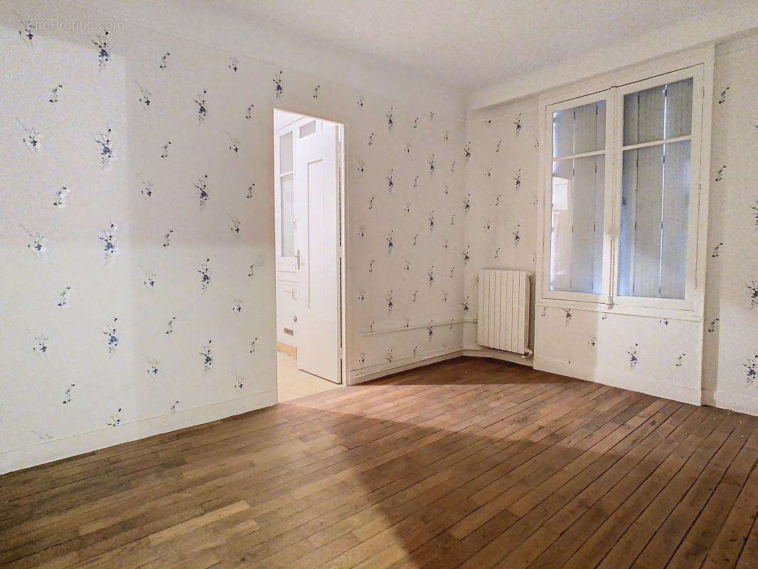 Appartement à ISSY-LES-MOULINEAUX