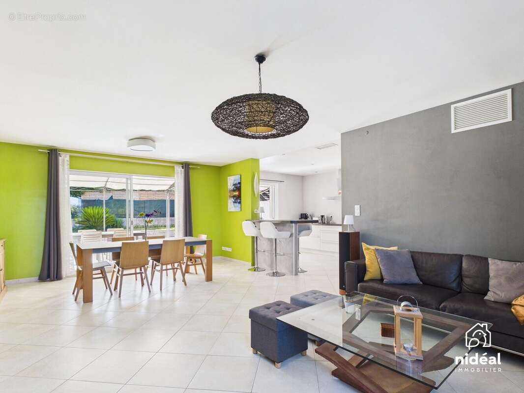 Maison à LUNEL-VIEL