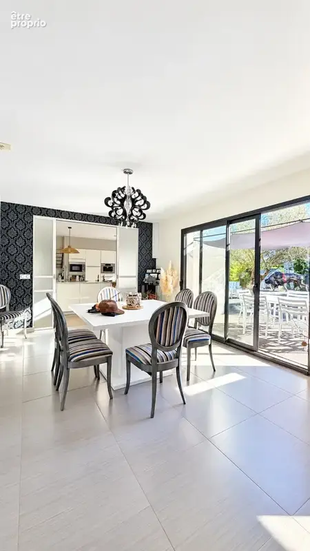 A vendre 5km gare de troyes maison 254,67m2 5 suites parentales piscine jardin 987m2 - photo 6