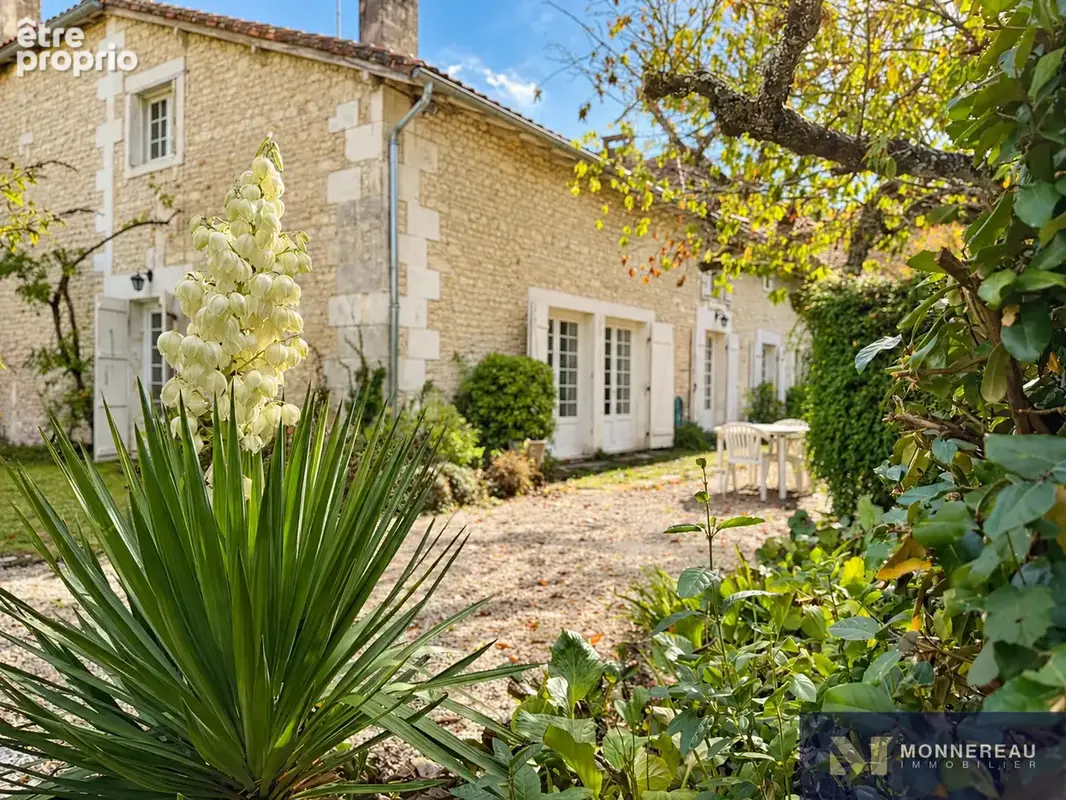 Maison ancienne en coeur de ville avec jardin et garage - photo 29