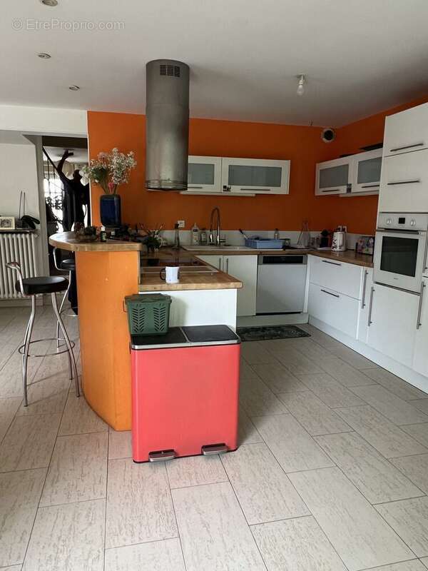 Maison 193 m² à Larmor-Plage  - photo 3