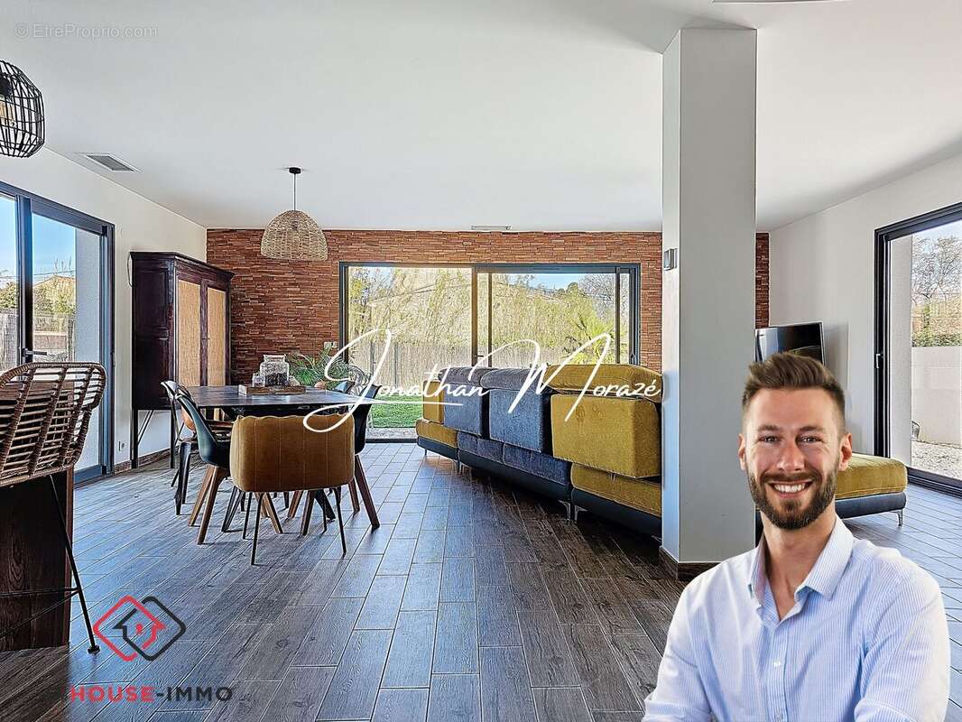 Maison à PEZILLA-LA-RIVIERE