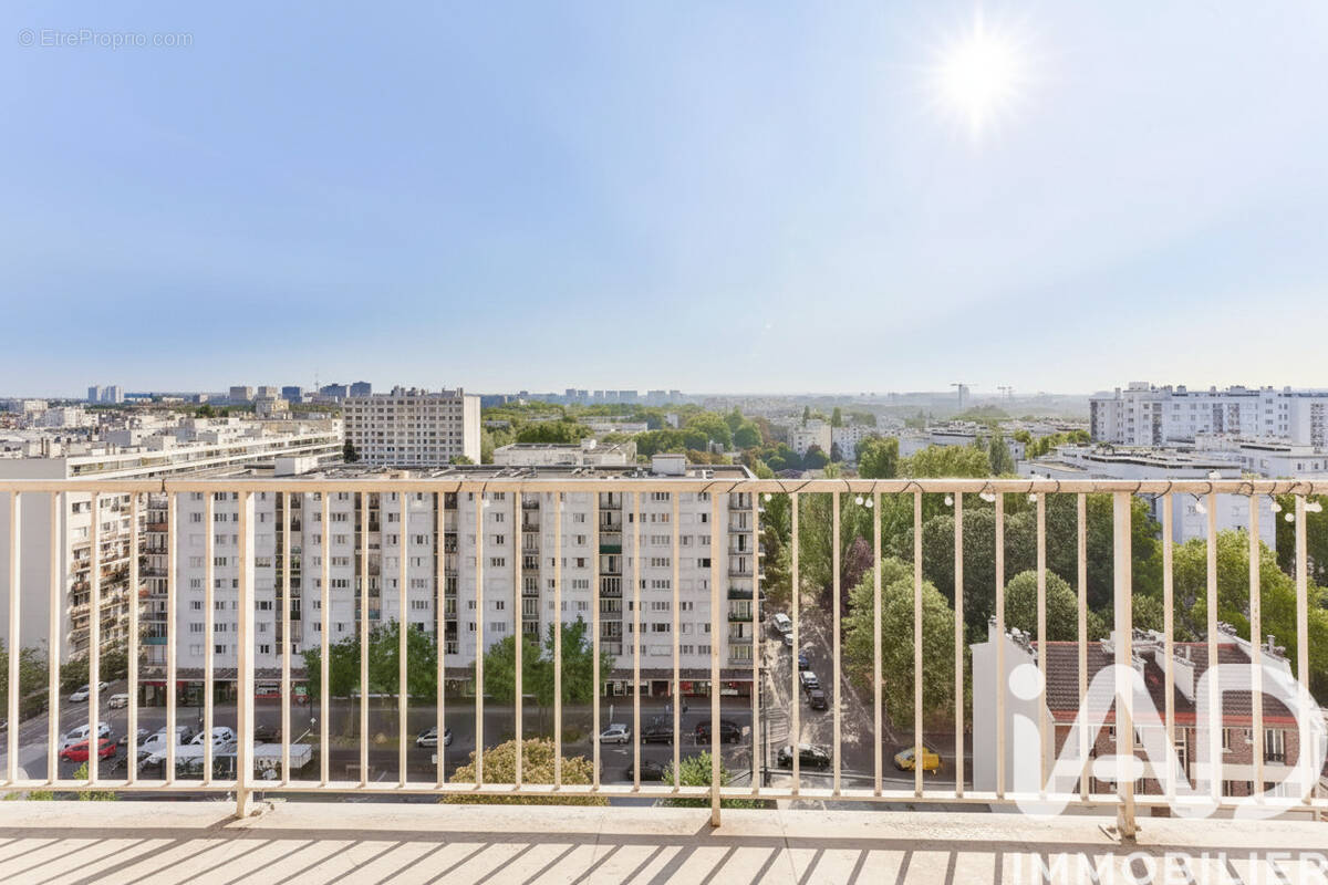 Photo 1 - Appartement à SAINT-DENIS