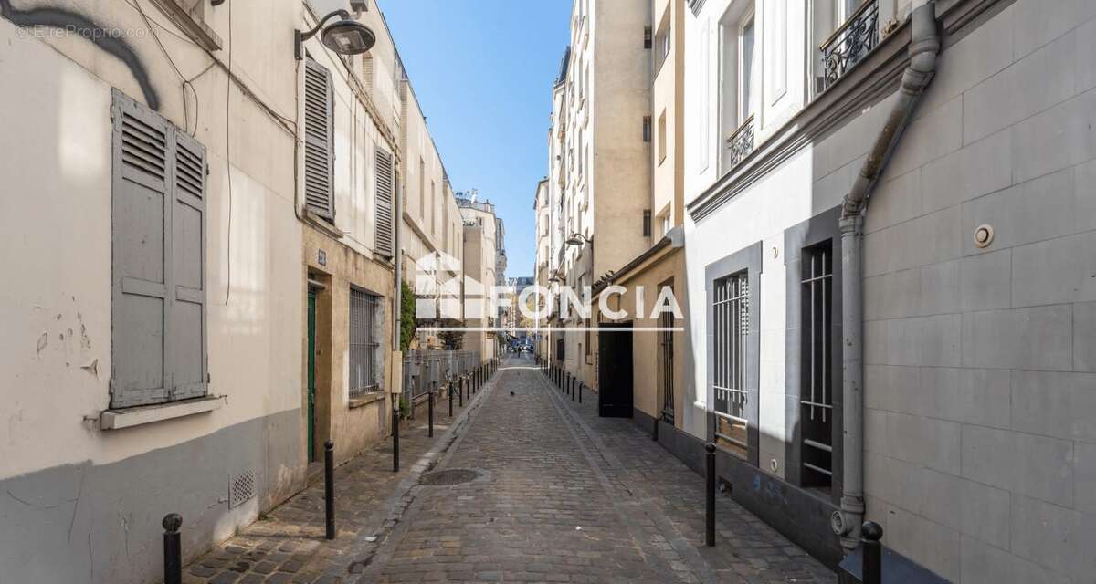 Appartement à PARIS-18E