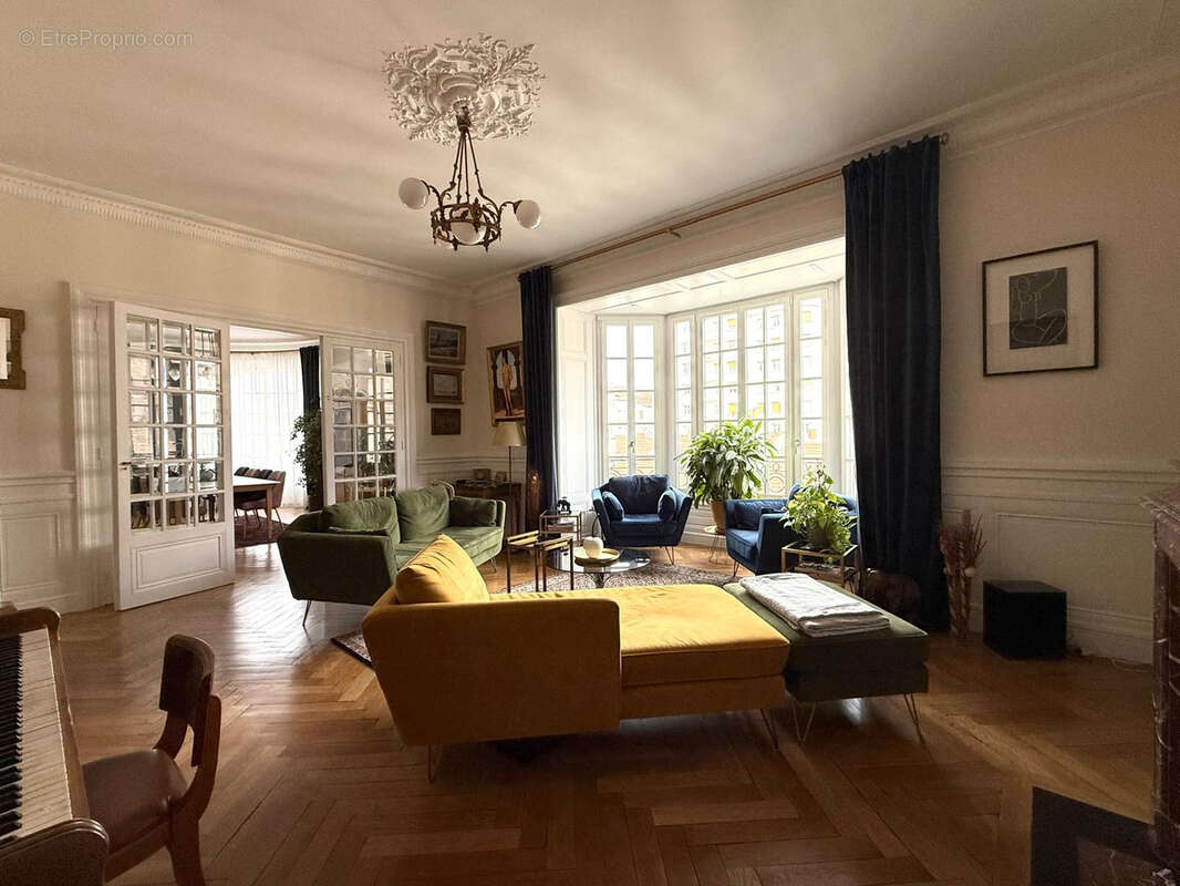 Appartement à SAINT-ETIENNE