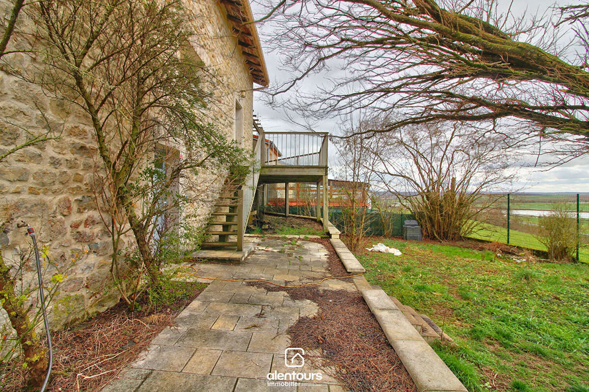 Maison à ALLAMPS