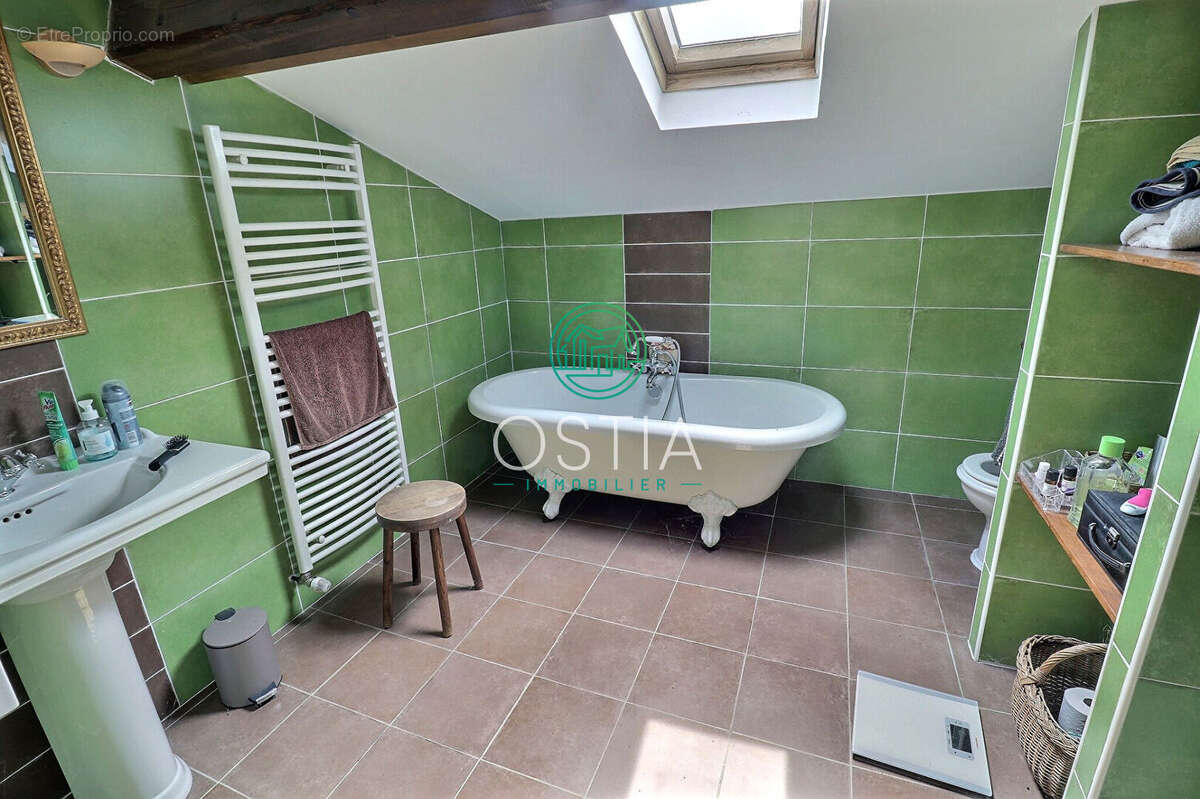 Ferme St Paul En Jarez - En.136m² - photo 7