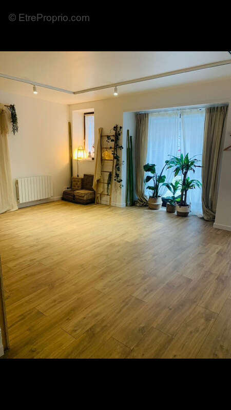 Commerce à GRENOBLE