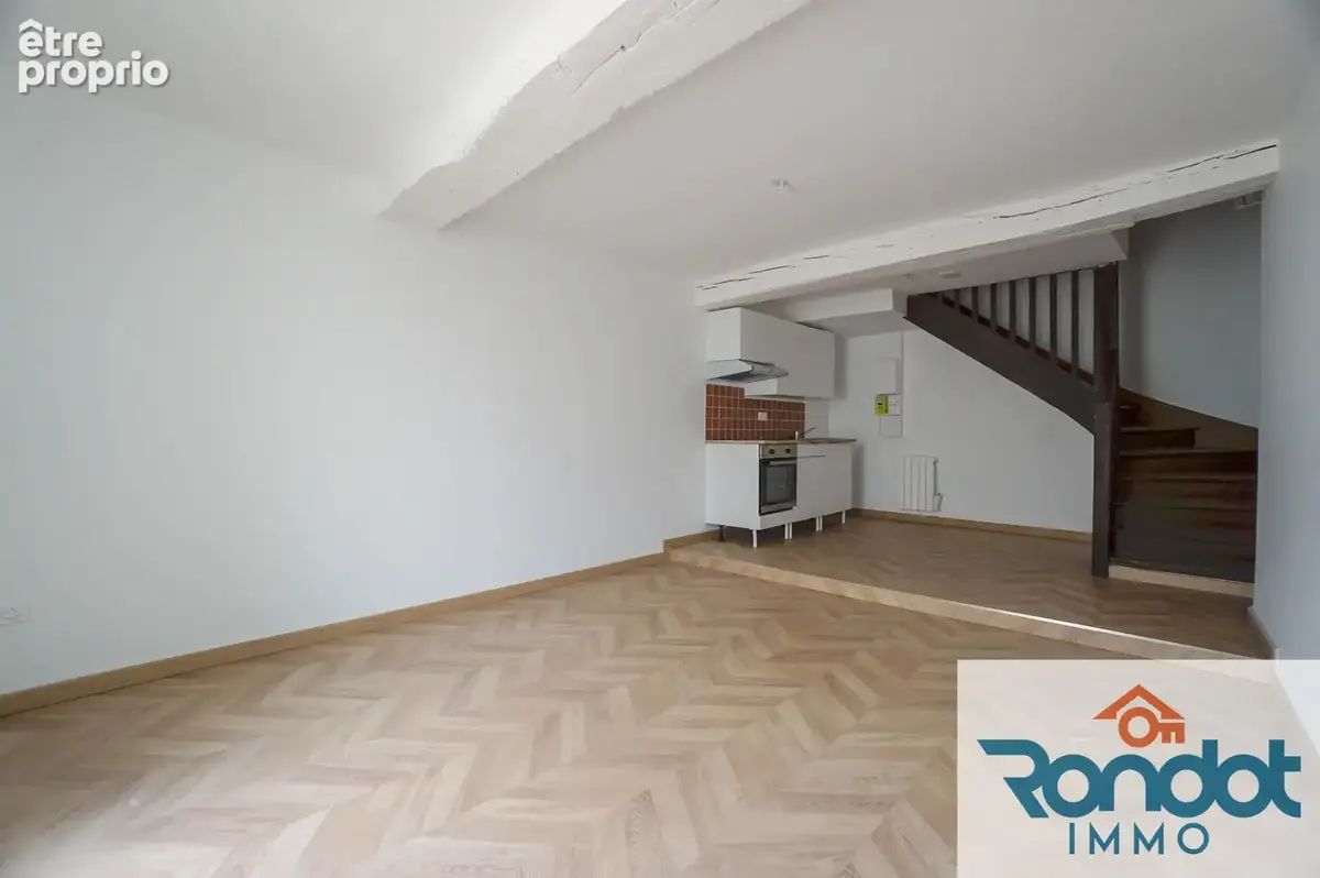 Appartement à IS-SUR-TILLE