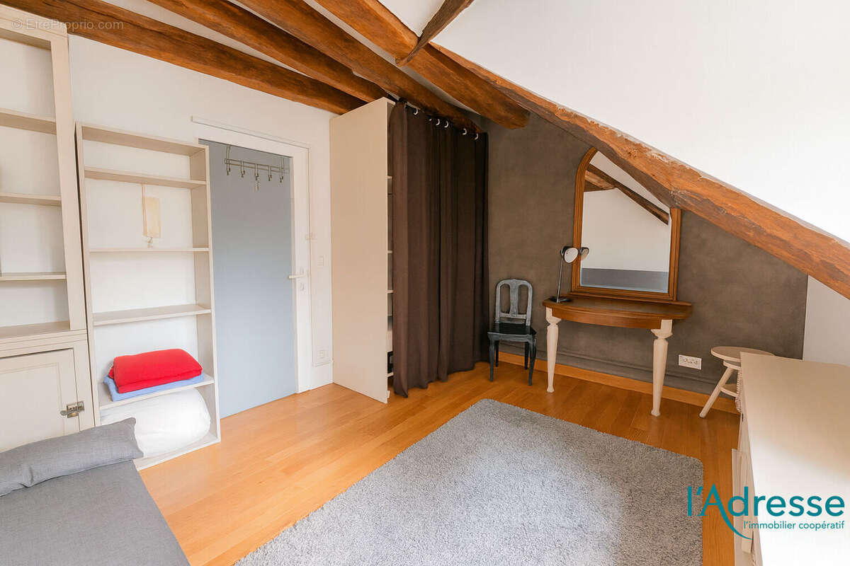 Appartement à PARIS-2E