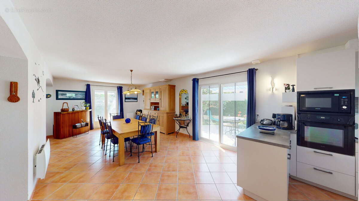 Maison Frejus 4 pièce(s) 102.46 m2 - photo 4