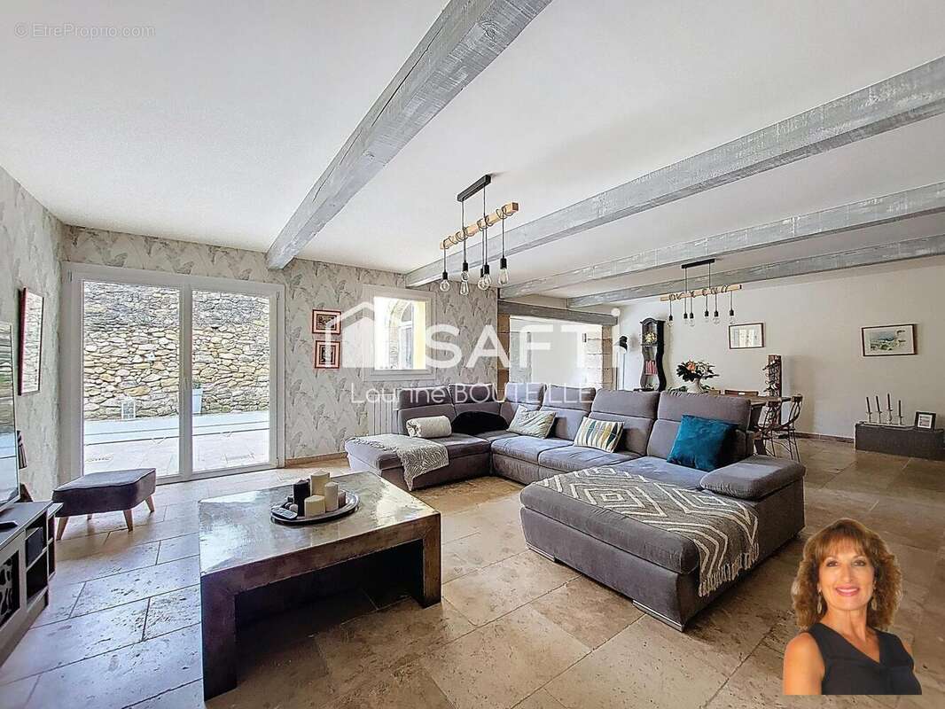 Maison 193 m² à Alleins  - photo 6