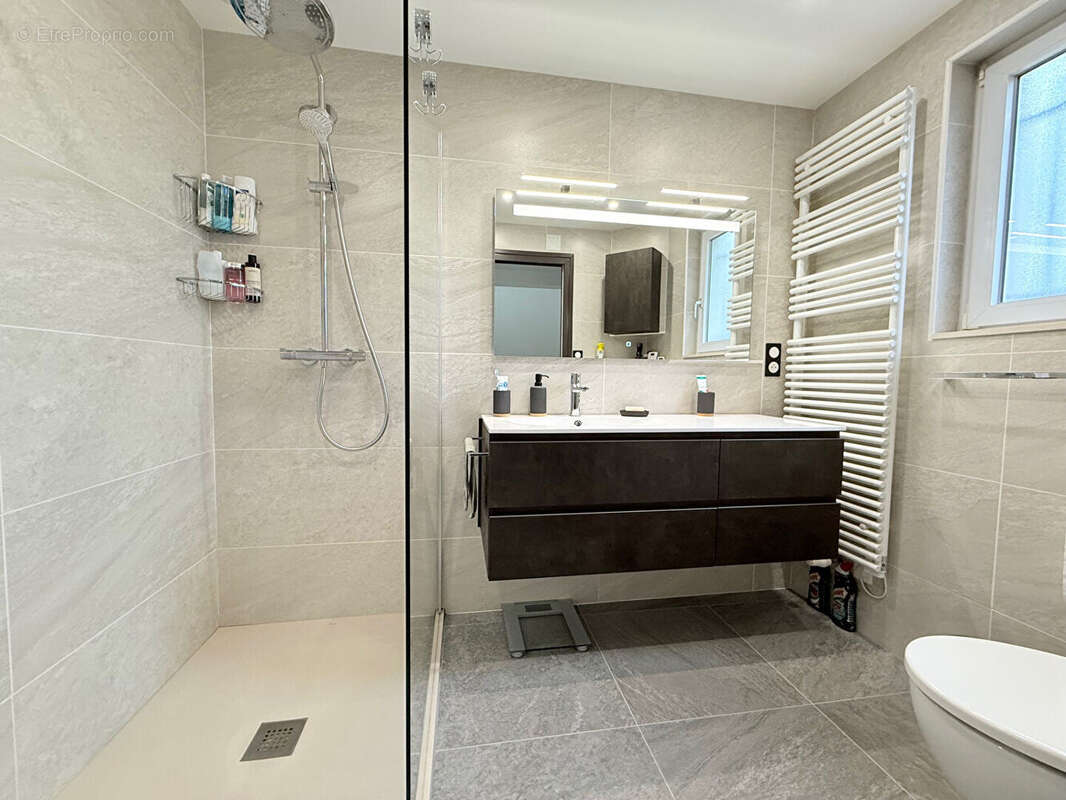 Maison à SAINT-DOULCHARD