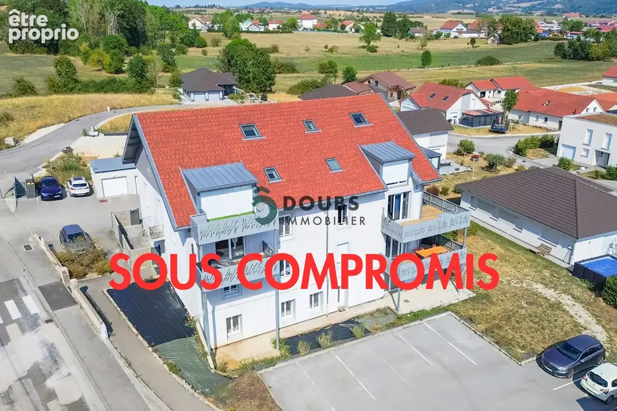 Appartement à ORCHAMPS-VENNES