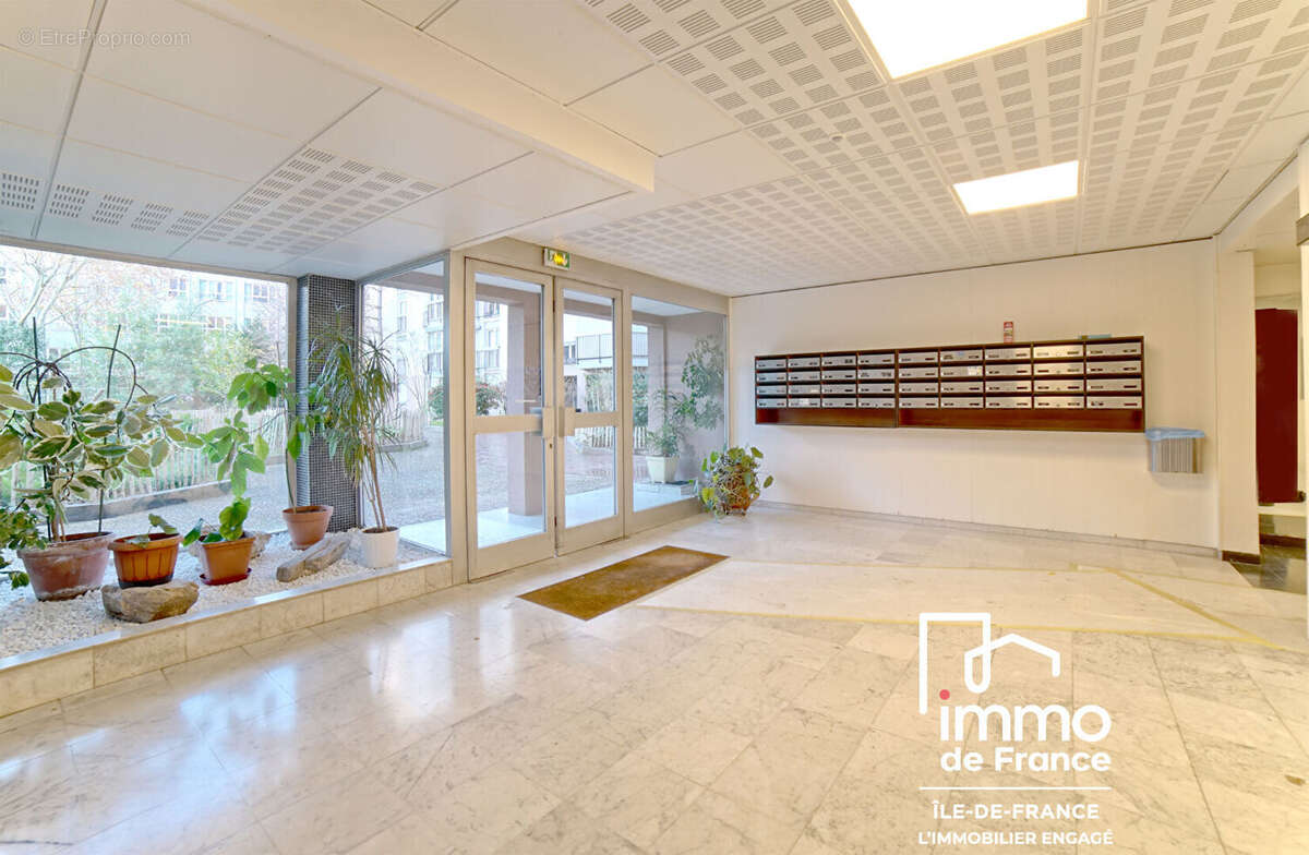 Appartement à PARIS-19E