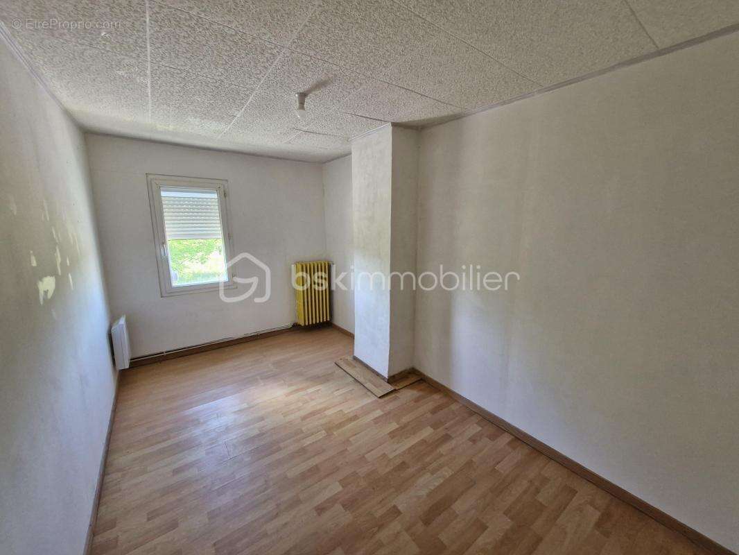 Maison à EYGURANDE-ET-GARDEDEUIL