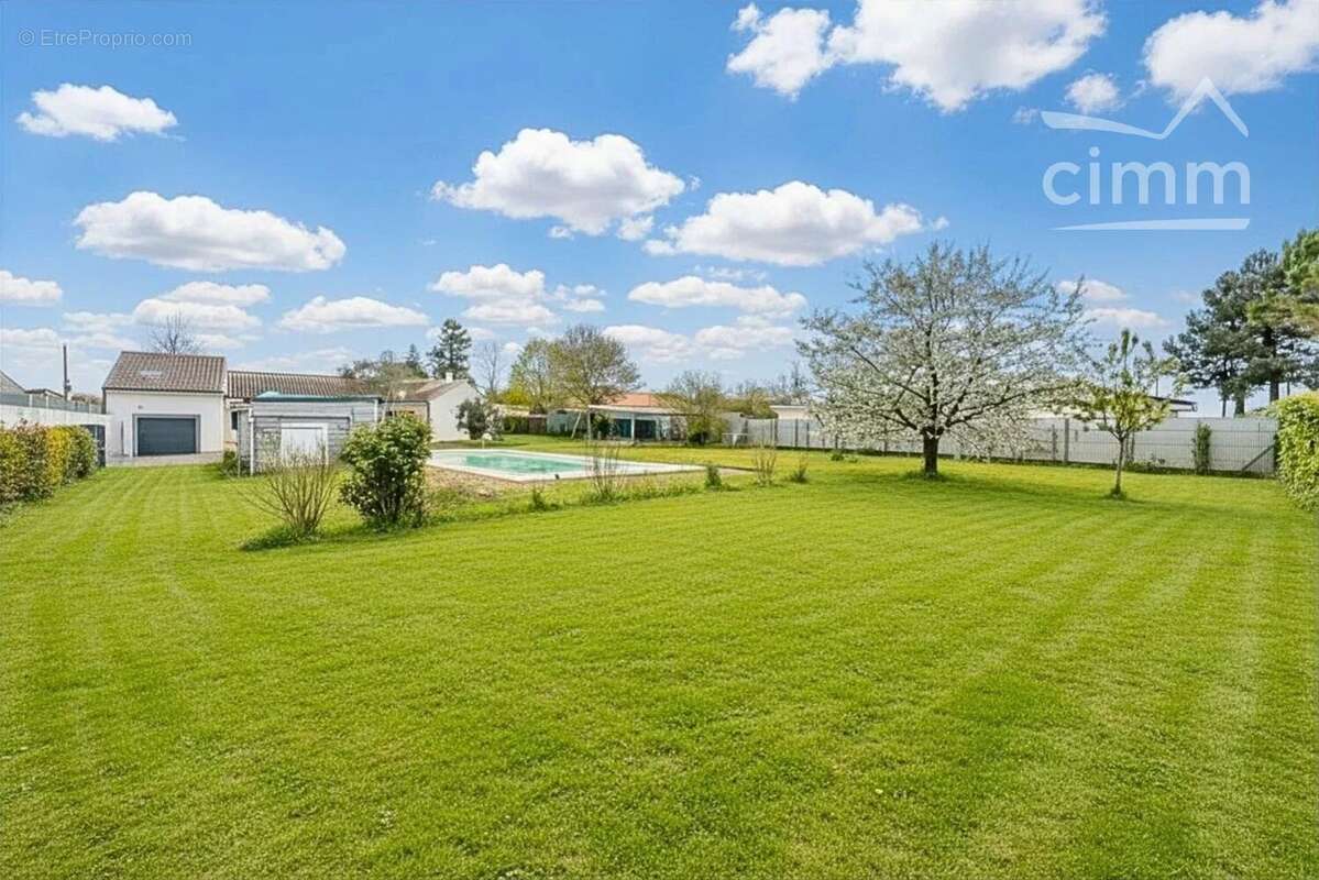 Maison à SAINT-ANDRE-DE-CUBZAC