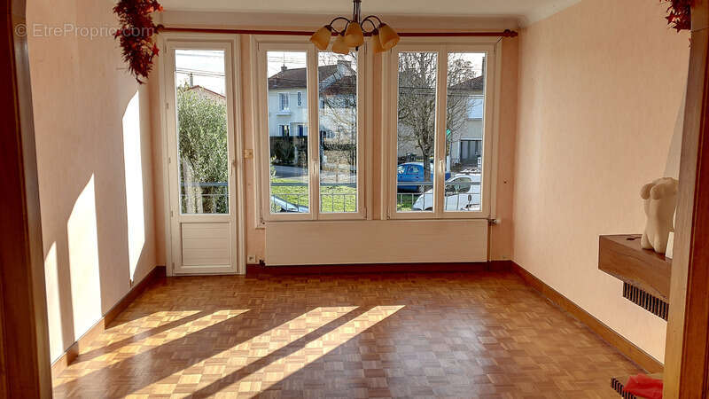 Maison à vendre 6 pièces NIORT (79) - photo 2