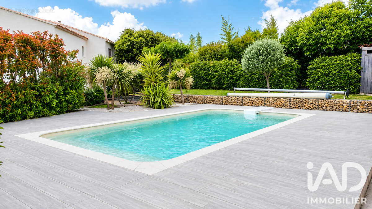 Maison 165 m² à Beaucaire  - photo 4
