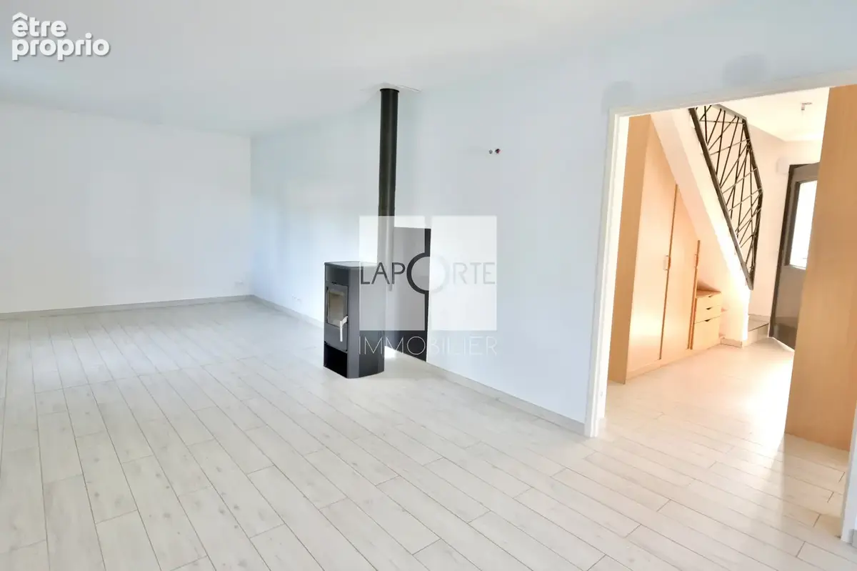 THORENS-GLIÈRES   170 m2 de surface totale   124 m2 habitables   5 chambres   terrain 801 m2   piscine   pompe - photo 5
