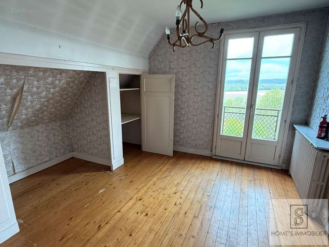 Maison à ESBLY