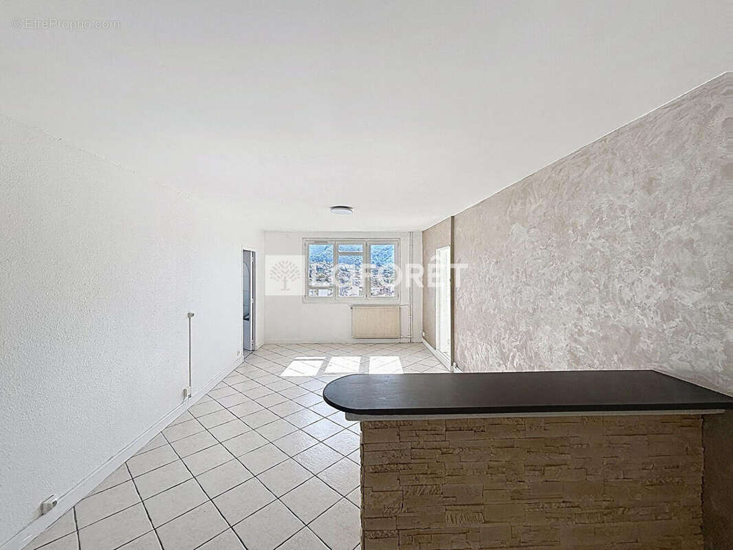 Appartement à MARSEILLE-10E