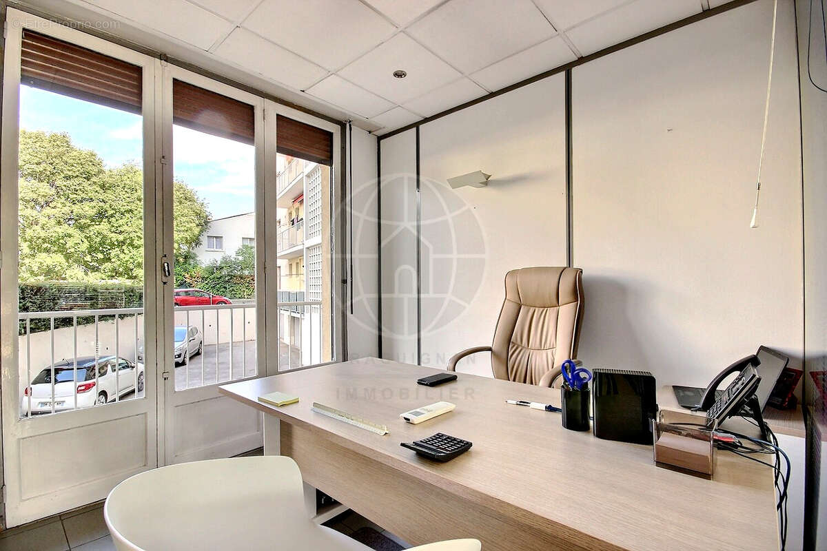 Commerce à DRAGUIGNAN