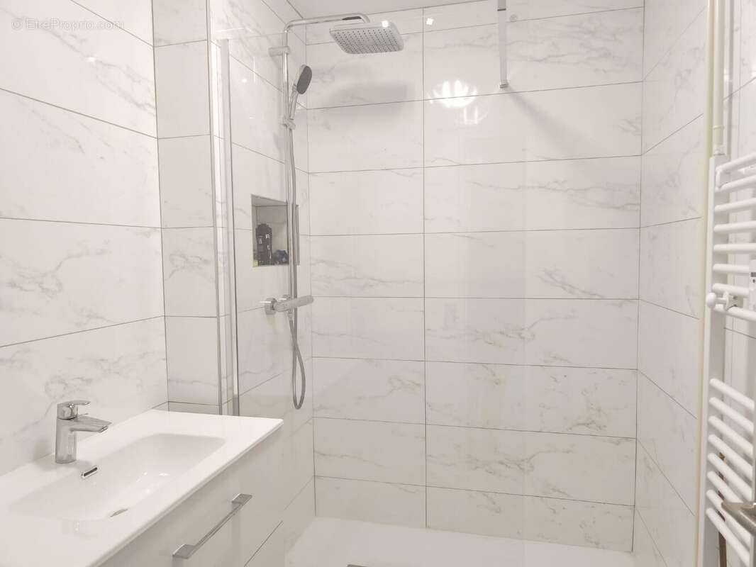 Appartement à LE PEAGE-DE-ROUSSILLON