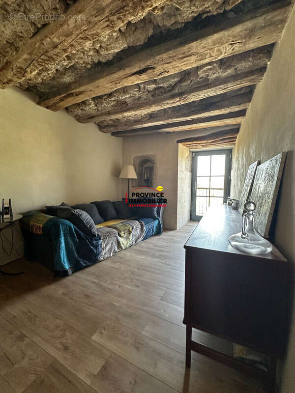 Maison 192 m² à Taulignan  - photo 3