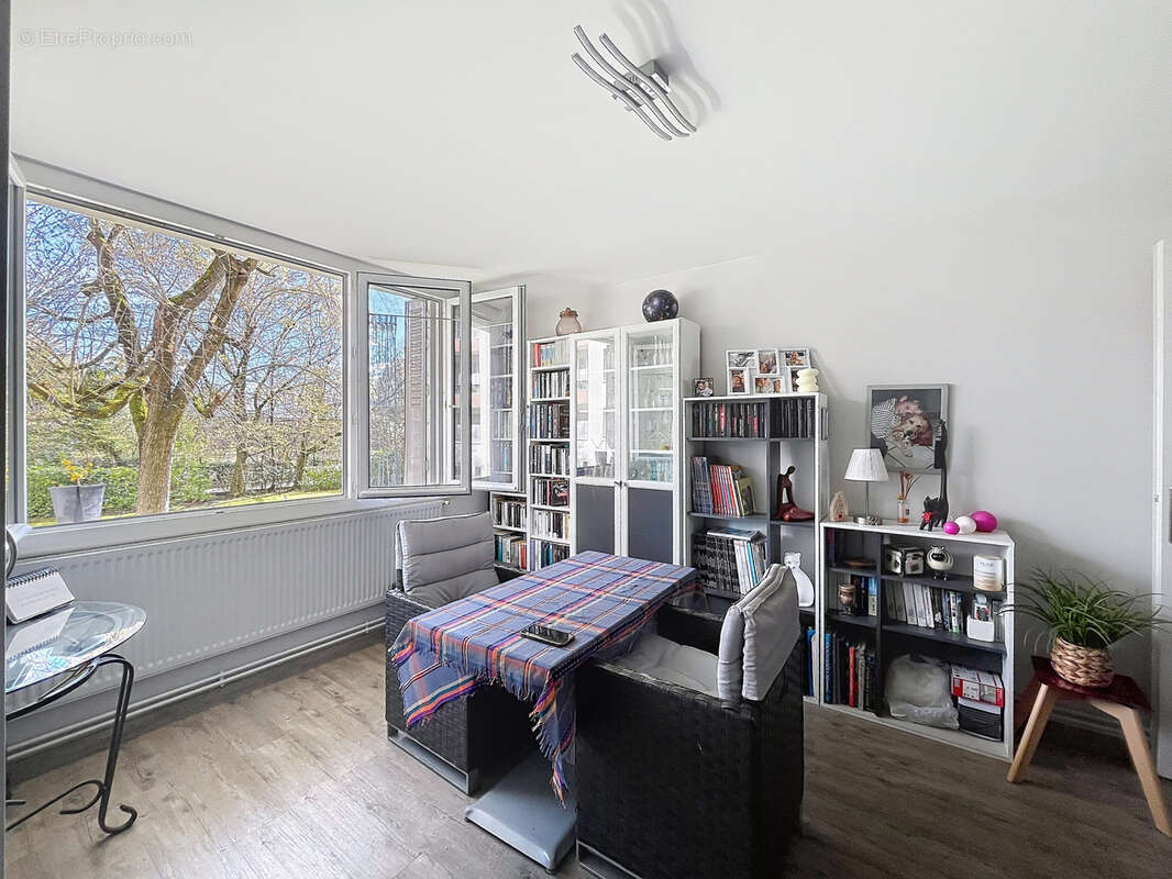 Appartement à MEYLAN