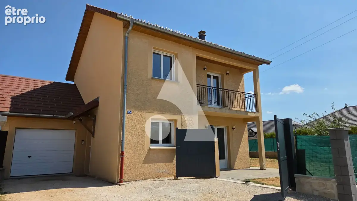 Maison à SAINT-LAURENT-EN-GRANDVAUX