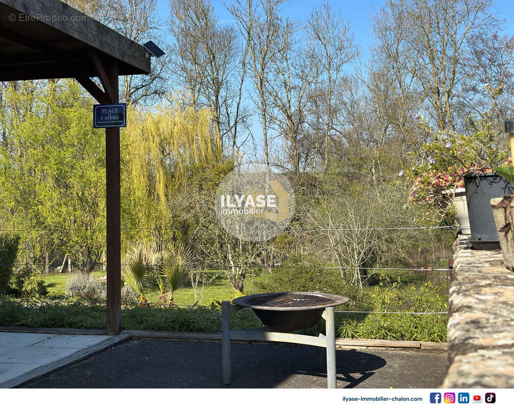 Maison à VERDUN-SUR-LE-DOUBS