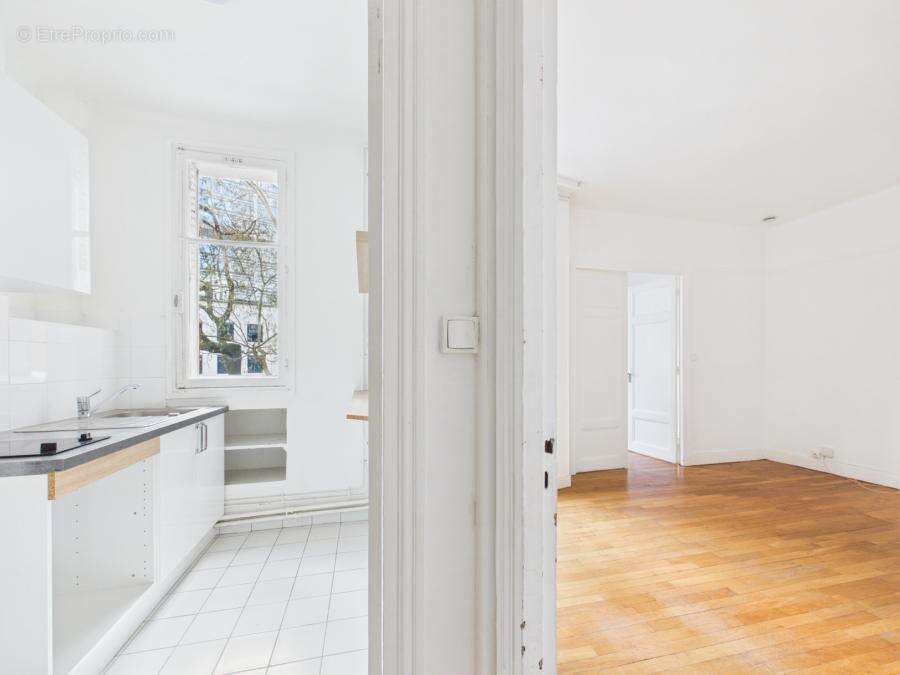 Appartement à PARIS-15E