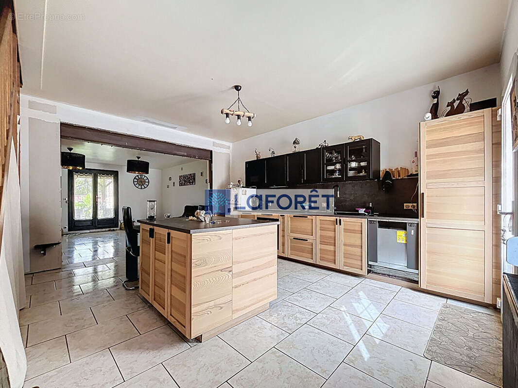 Maison à CHAMOUILLEY