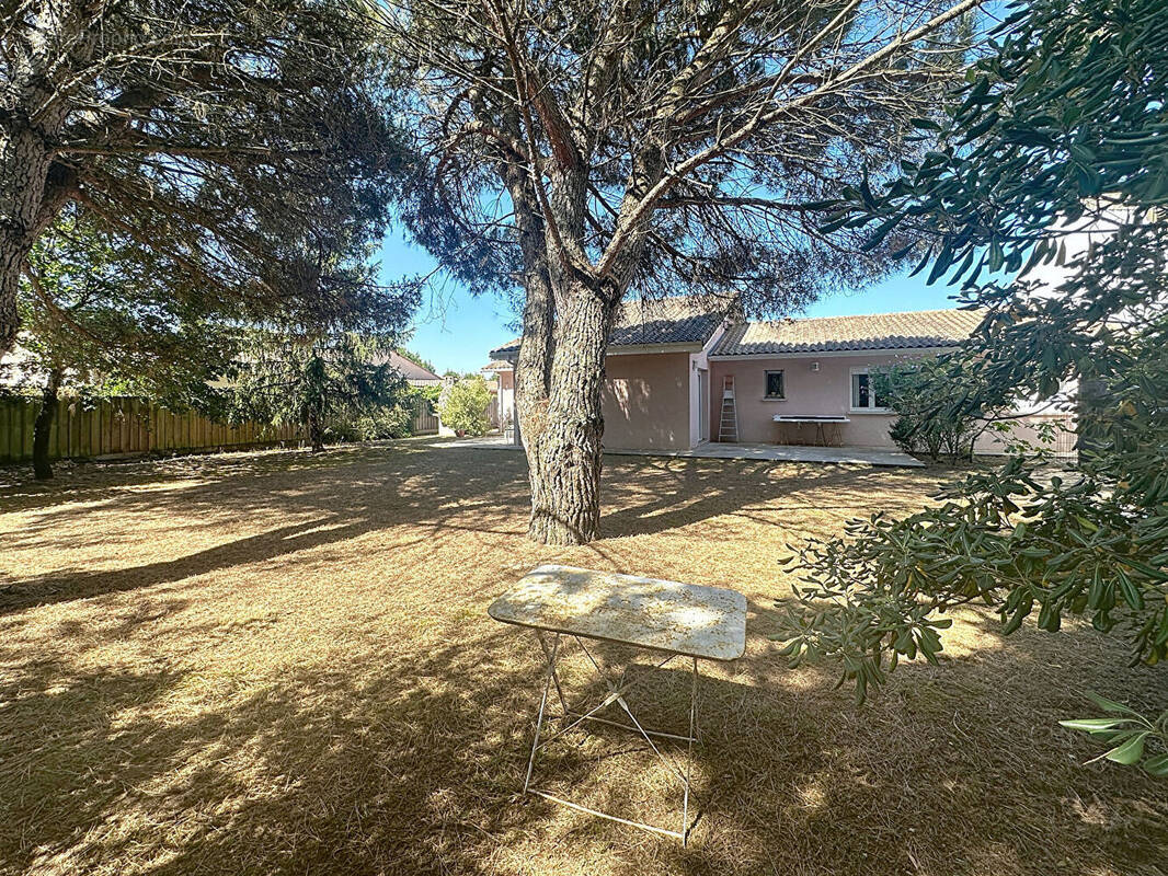 Maison à SAINT-MEDARD-EN-JALLES