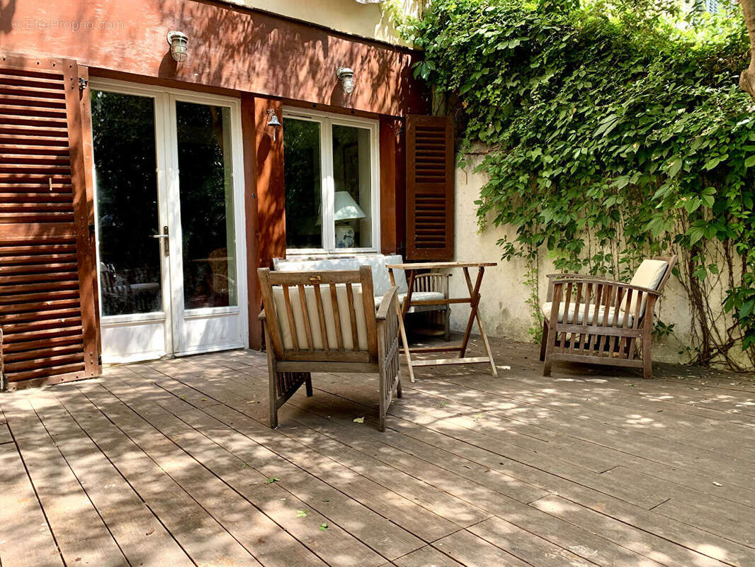 Appartement à MARSEILLE-6E