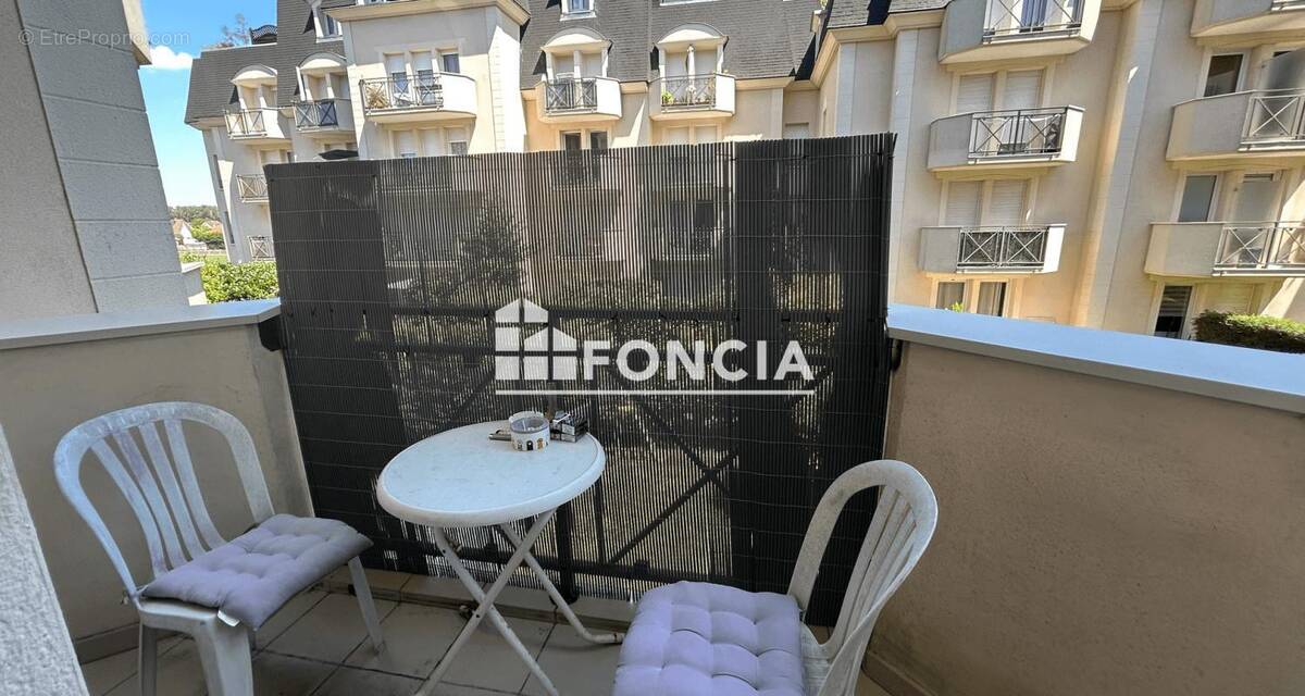 Appartement à PONTAULT-COMBAULT