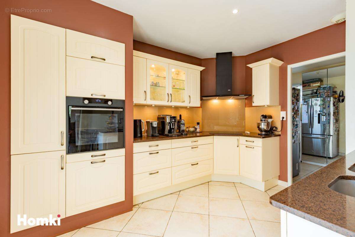 Maison à BRUGUIERES