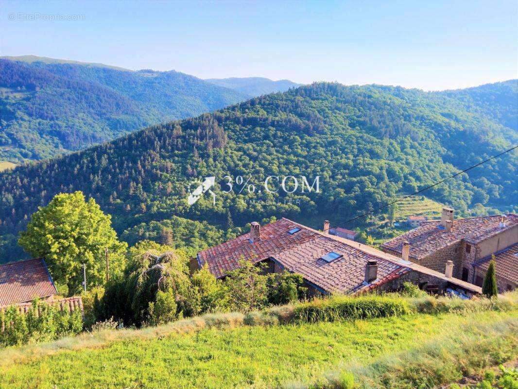 Maison à SAINT-GENEST-LACHAMP