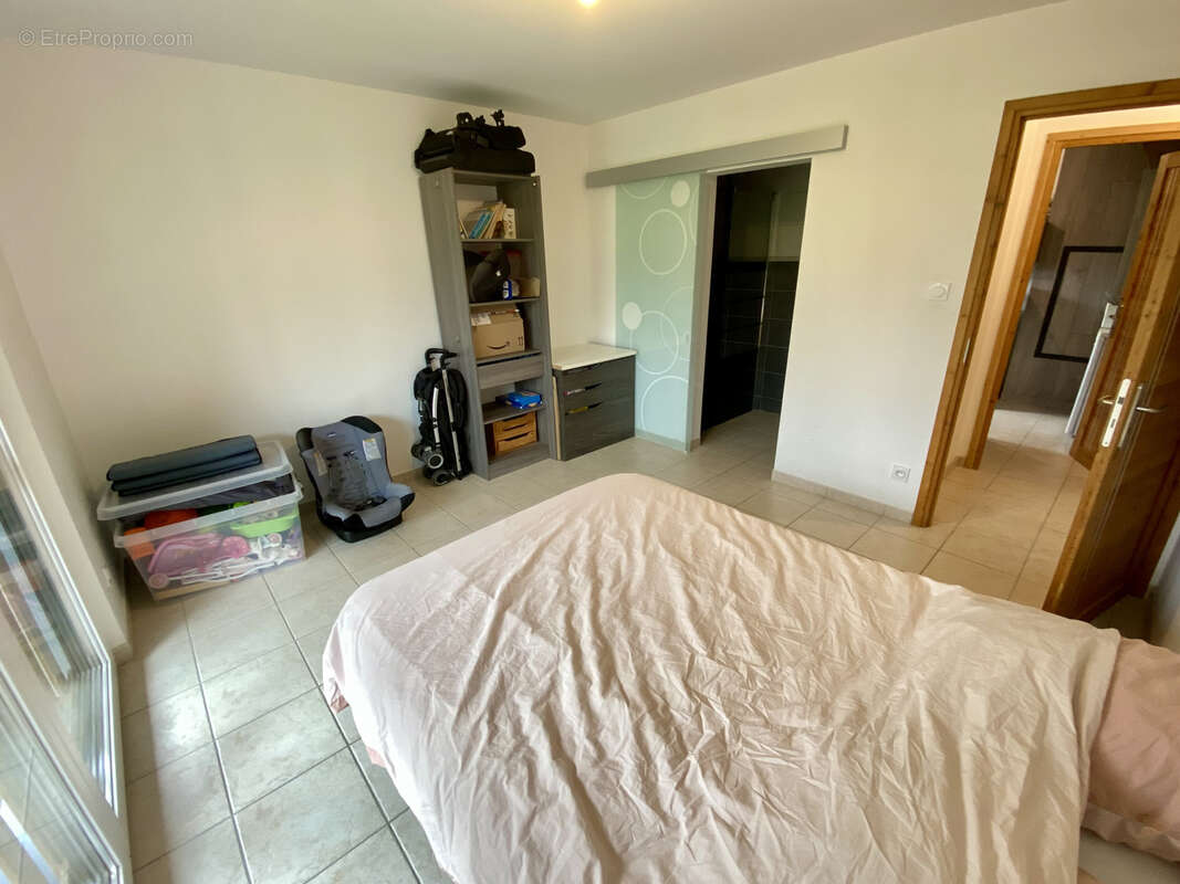 Maison à SAINT-MARTIN-DE-LA-PORTE