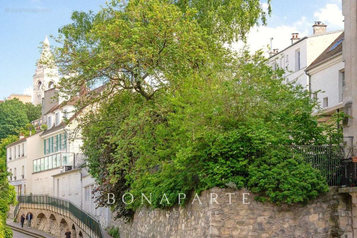 Appartement à PARIS-18E