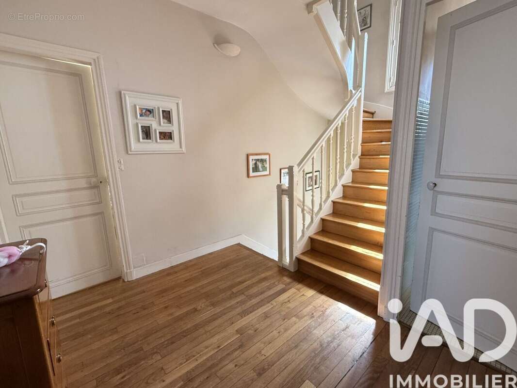 Photo 8 - Maison à COMPIEGNE