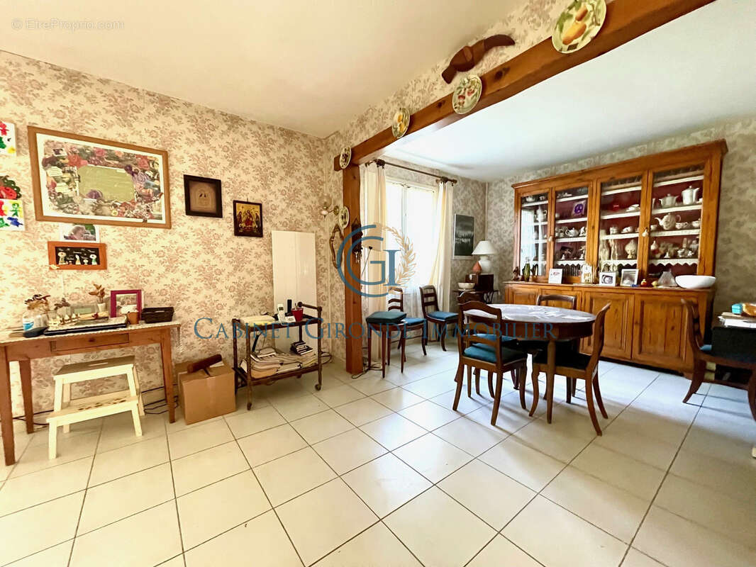 Maison à VERDELAIS